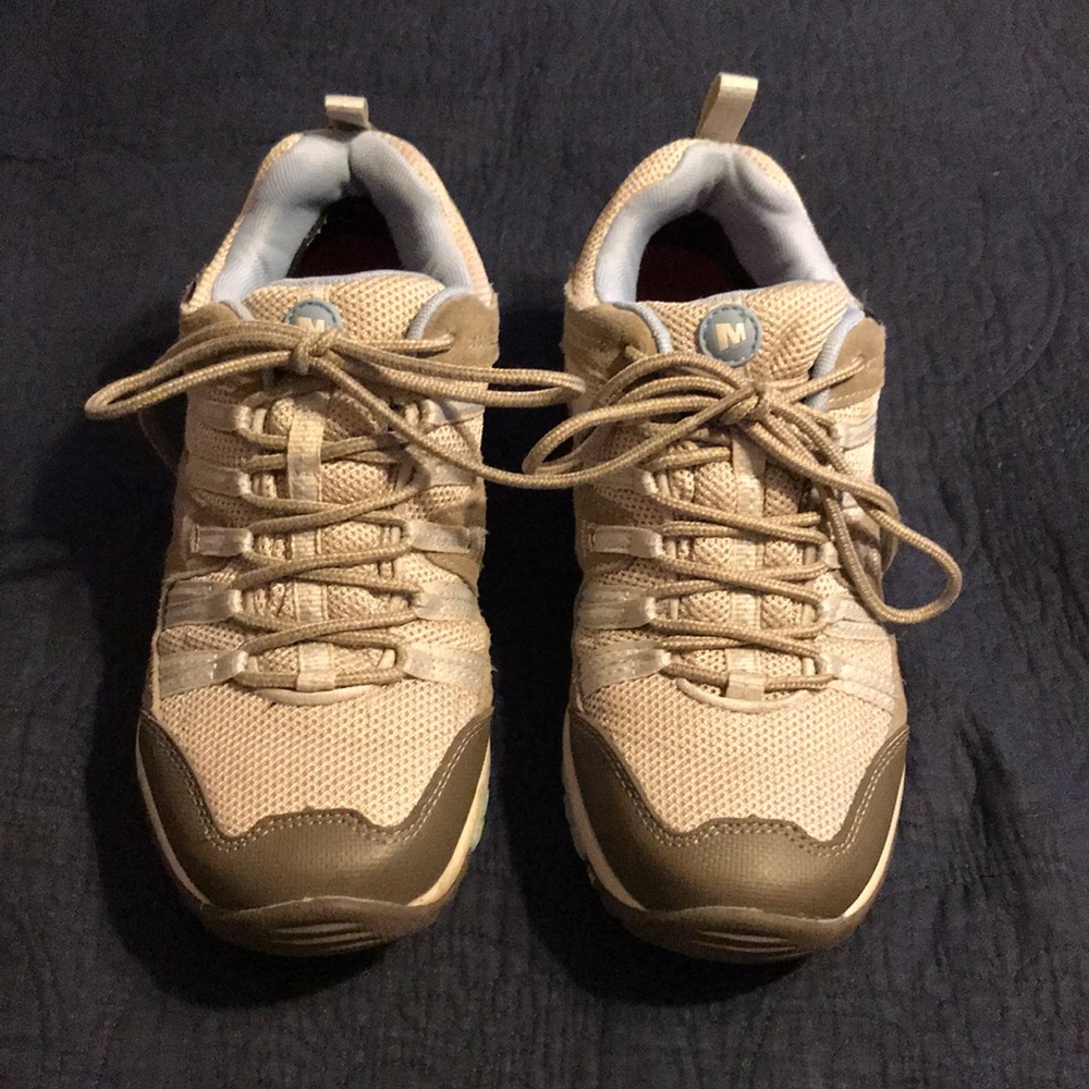 Merrell low hikers